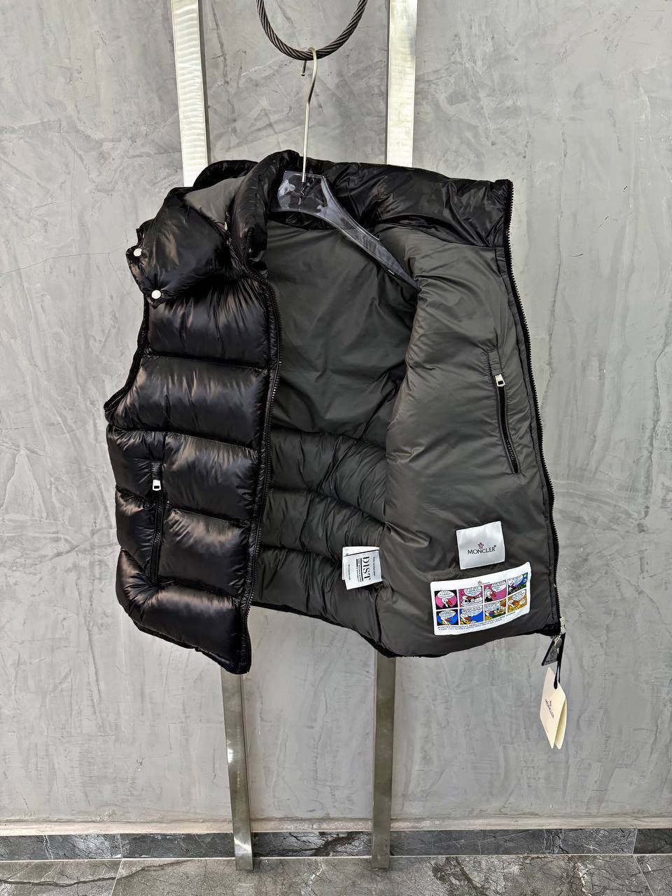 Moncler Hooded Puffer Vest – Glossy Black