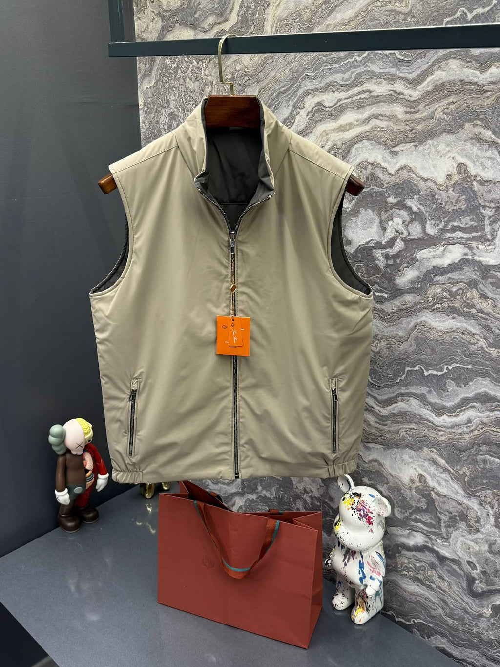 Loro Piana Contrast-Lined Zip-Up Vest – Charcoal Grey & Beige