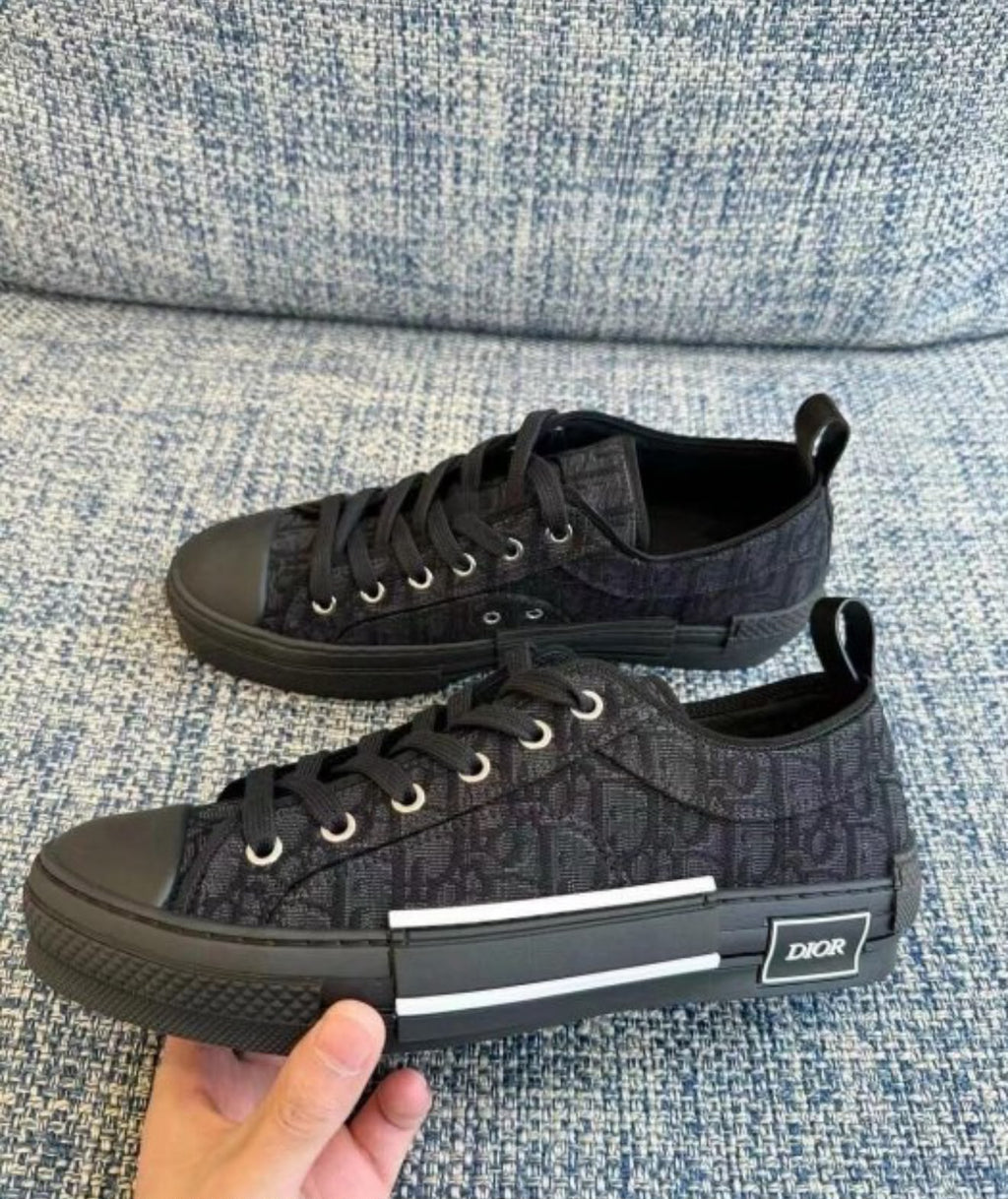 Dior B23 Oblique Low-Top Sneakers – Black
