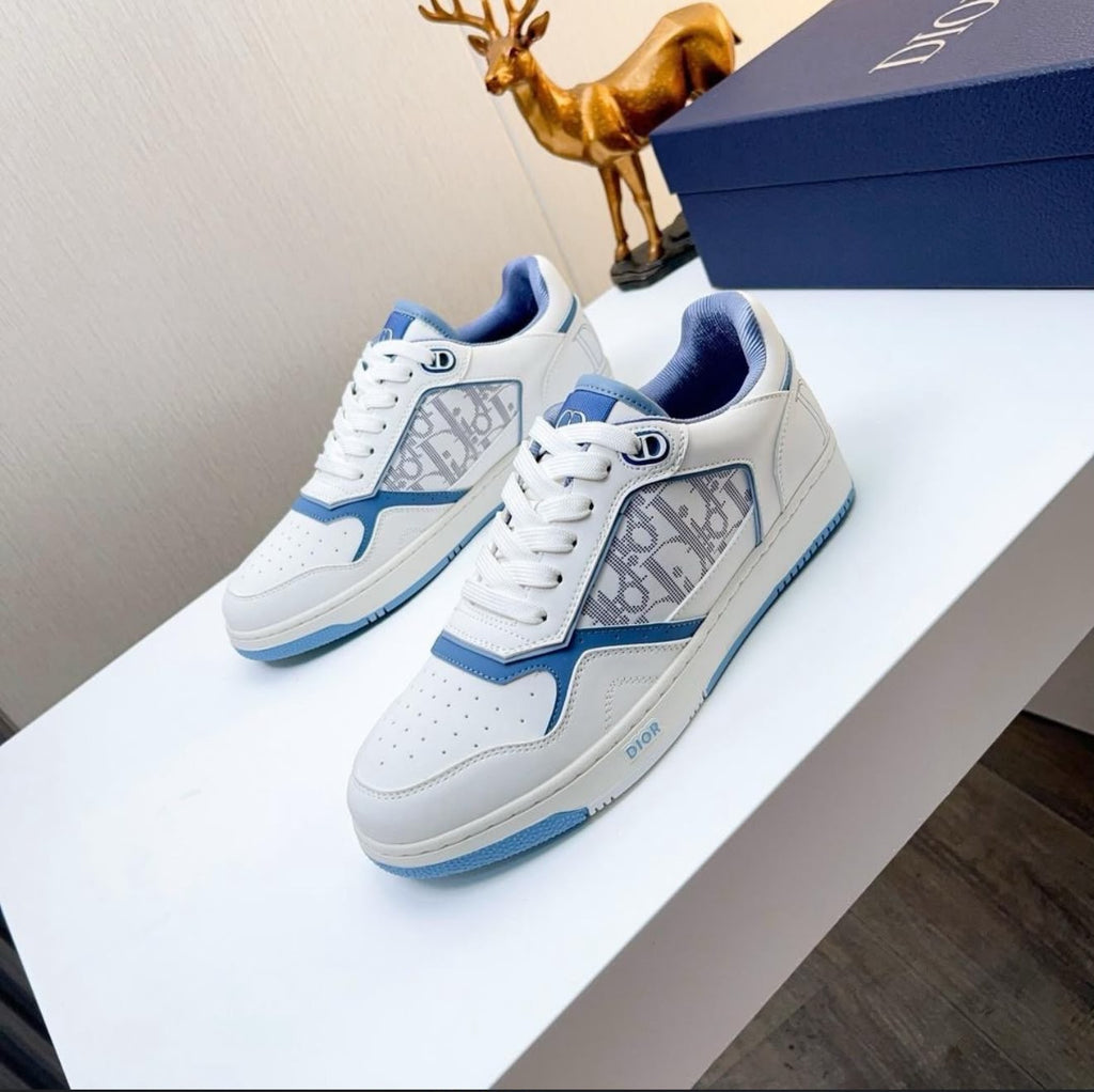 Dior B27 Oblique Low-Top Sneakers – White & Light Blue