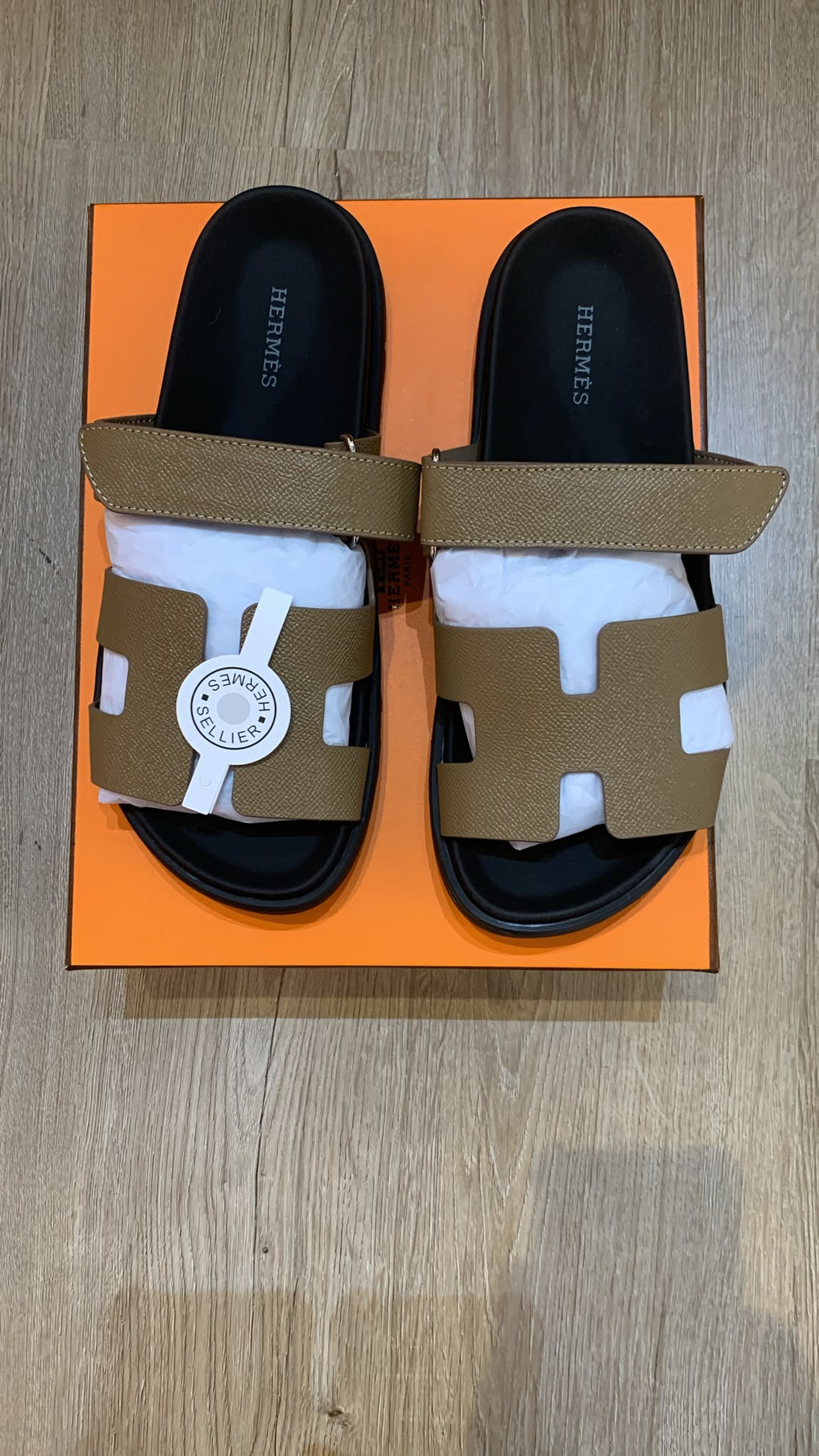 Hermès Chypre Sandals – Gold Calfskin