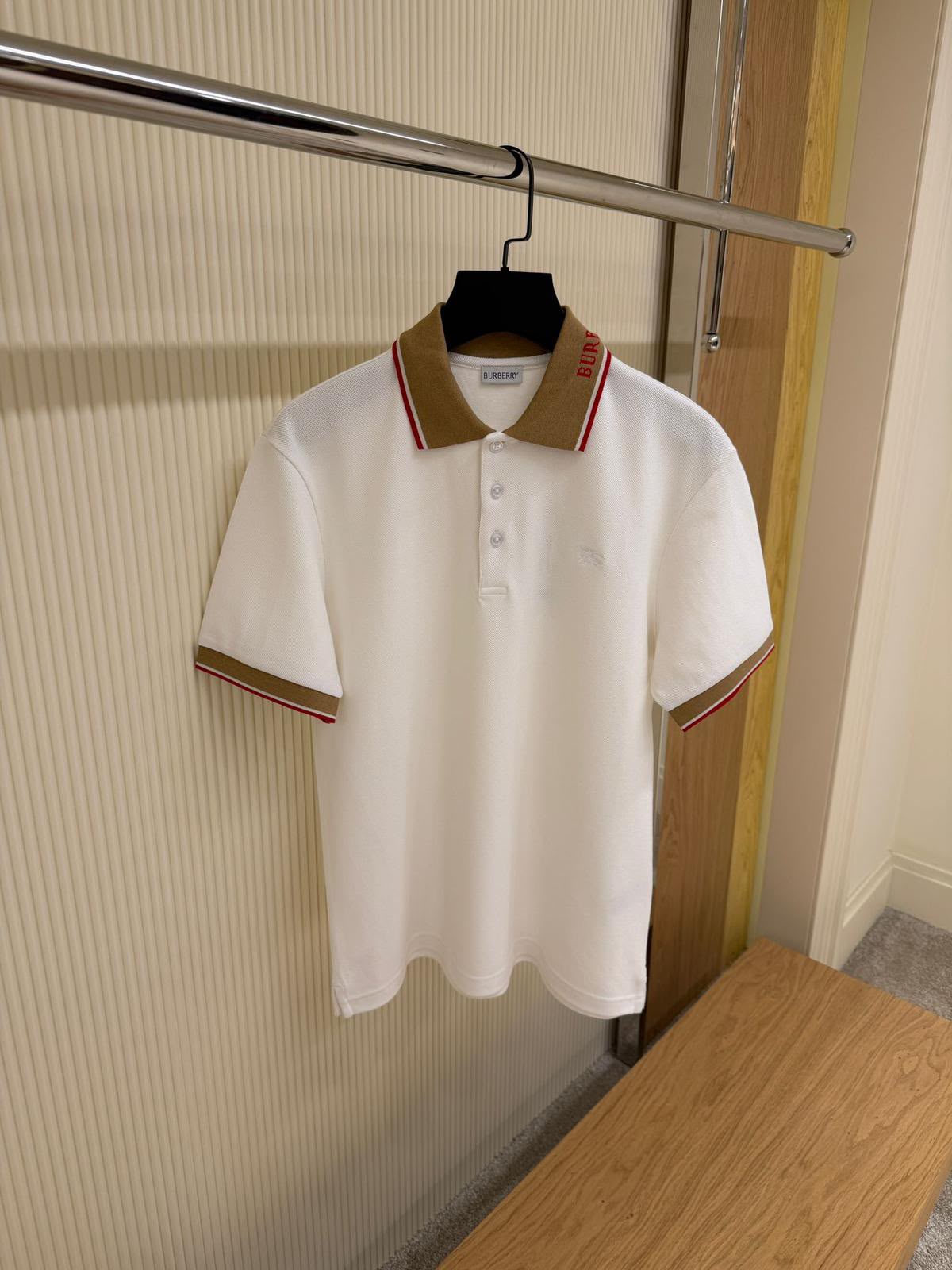 Burberry Contrast Collar Polo Shirt – White & Camel
