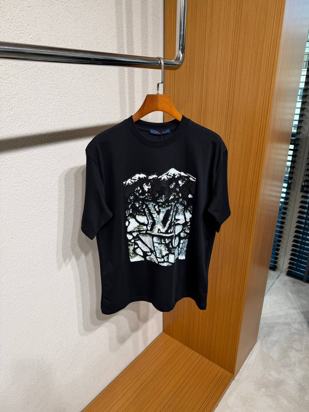 Louis Vuitton Mountain Mosaic T-Shirt – Black