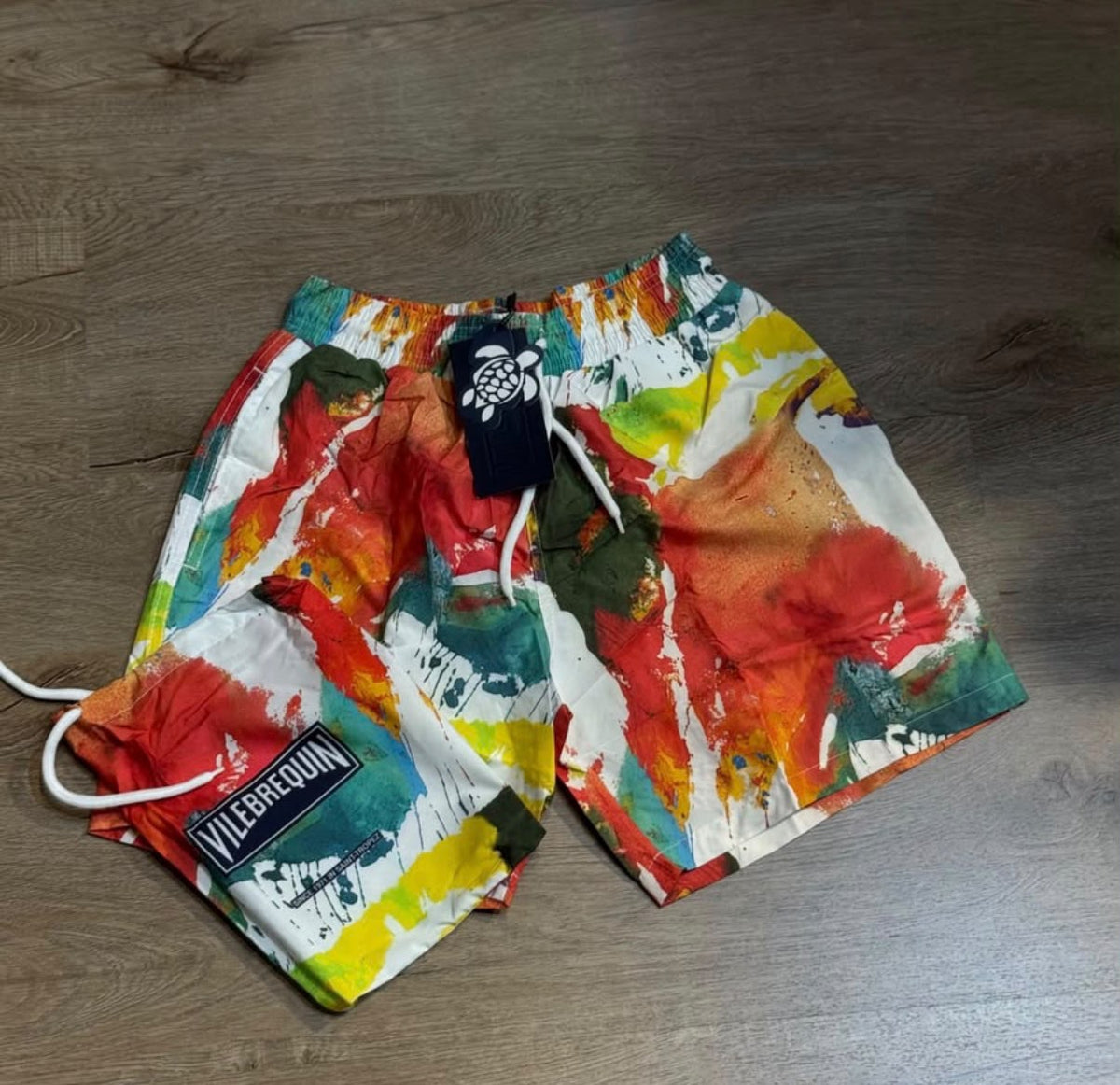 Vilebrequin Abstract Print Shorts - Multicolor & White