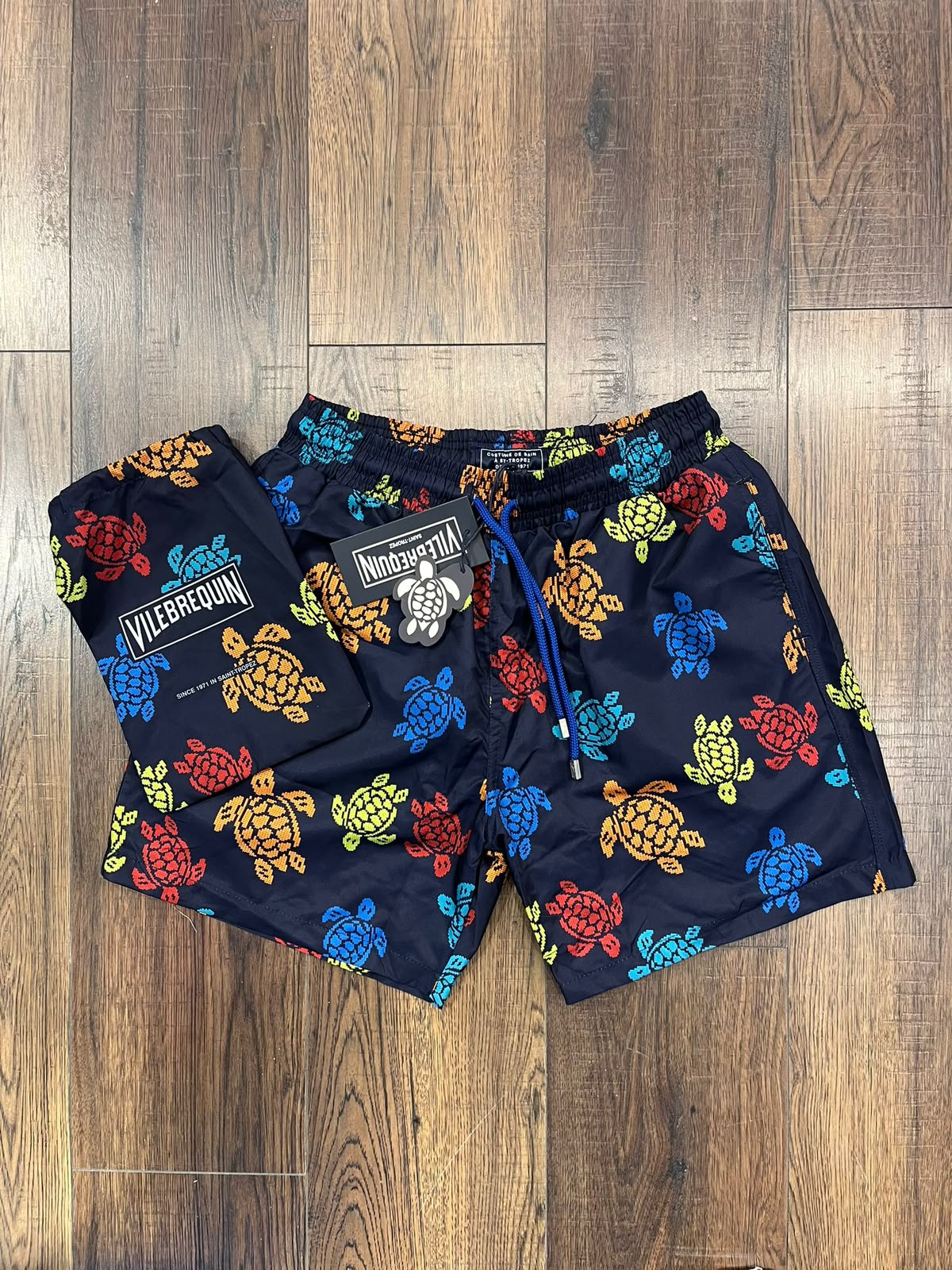Vilebrequin Multicolor Turtle Print Swim Shorts – Navy